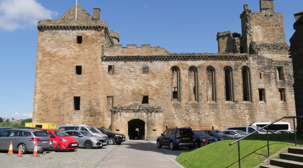 Linlithgow Palace , Outlander tours